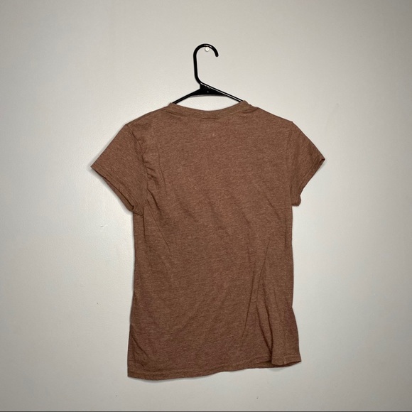 Hershey’s t-shirt size medium - Picture 6 of 6